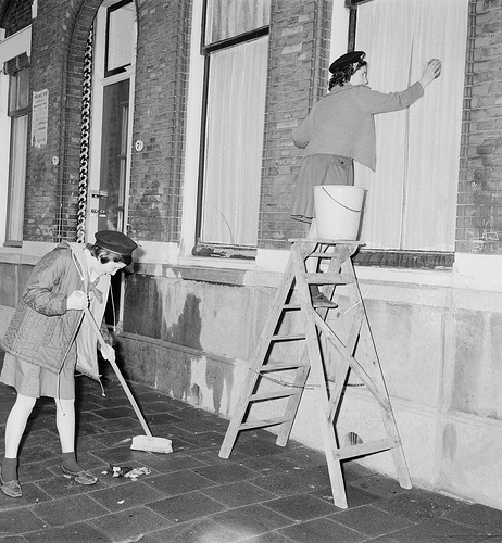 Adrian Dobre - https://adriandobre.wordpress.com/ & www.adriandobre.com